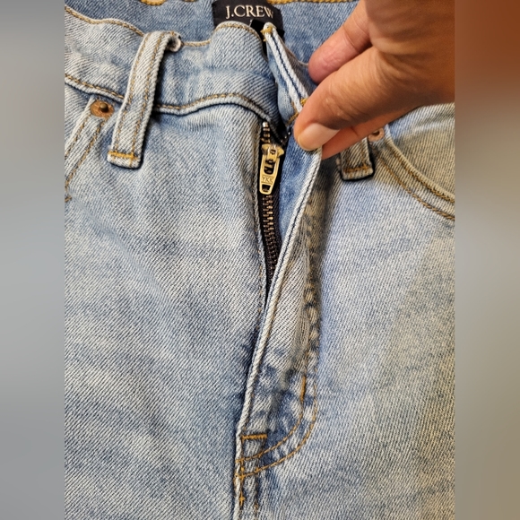 J.Crew Essential Straight Mid Wash All Day Stretch High Rise(28) - Picture 7 of 10